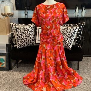 AKRIS Punto Vibrant Pink & Orange Floral Midi Skirt and Top. XL